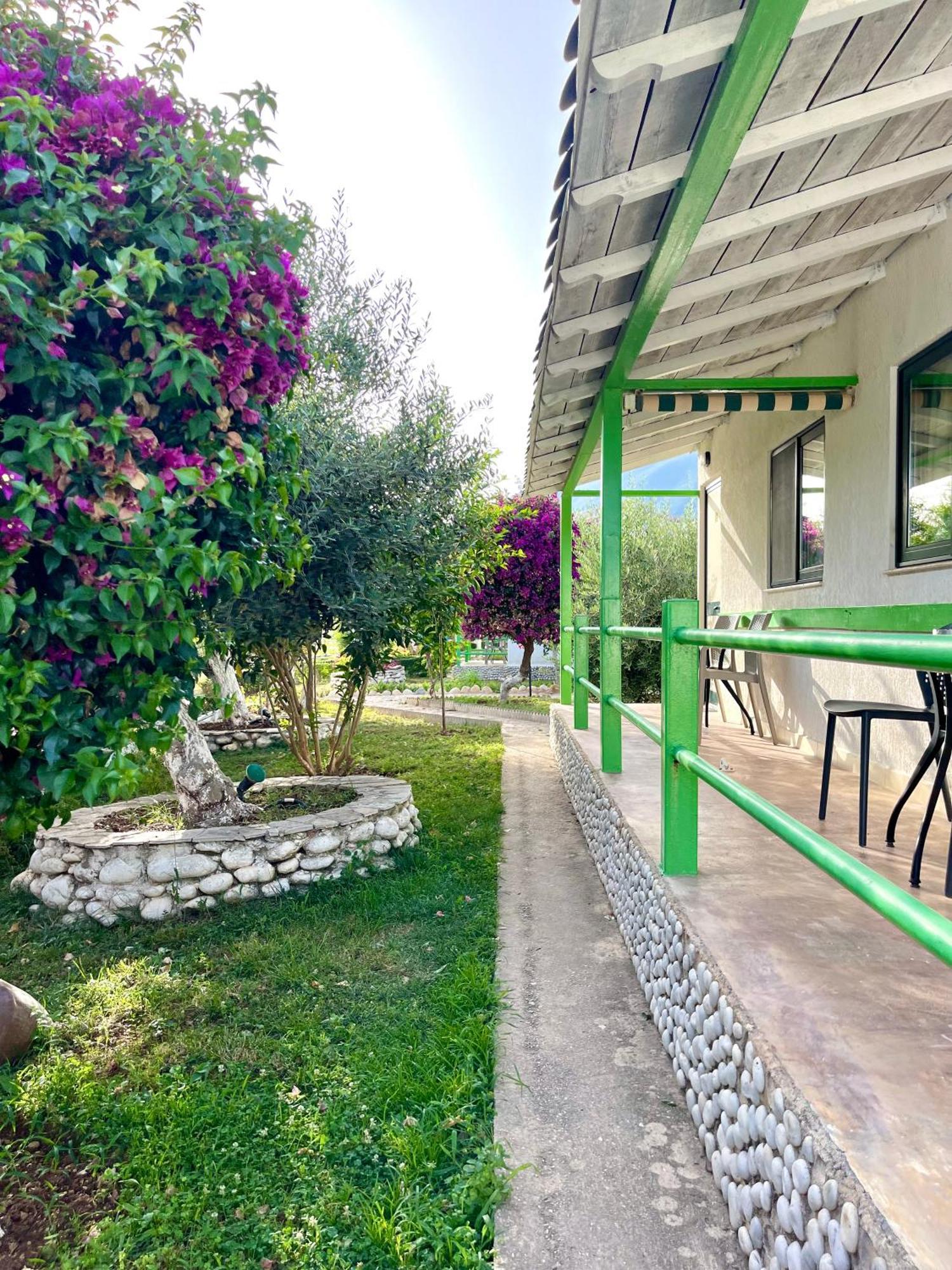 Chalet Ambel Dhermi Exterior photo